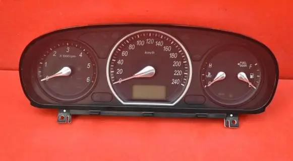 Hyundai Sonata Speedometer (instrument cluster) 94003-3K666