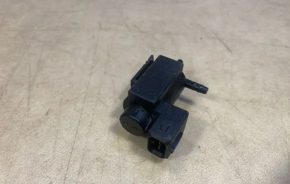 BMW X5 E70 Turbo solenoid valve 11747810831