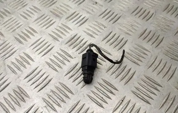 Volkswagen Golf V Outside/exterior temperature sensor 8Z0820535