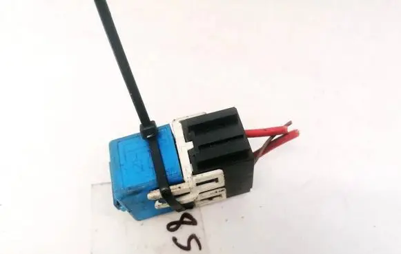 BMW 5 E39 Other relay 8364581 V23134-K59-X313