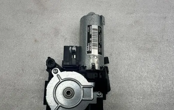 Audi A5 Sunroof motor/actuator 10028299C 10028299