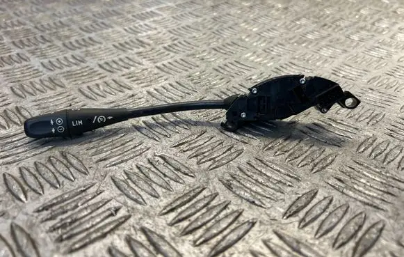 Mercedes-Benz B W245 Cruise control stalk A1695450004 012A03