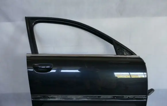 Audi A8 S8 D3 4E Front door 4E0831420J