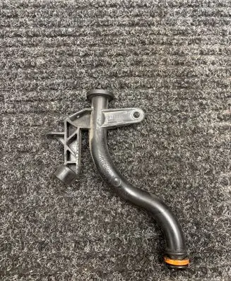 Volvo XC90 Oil fill pipe 31452117