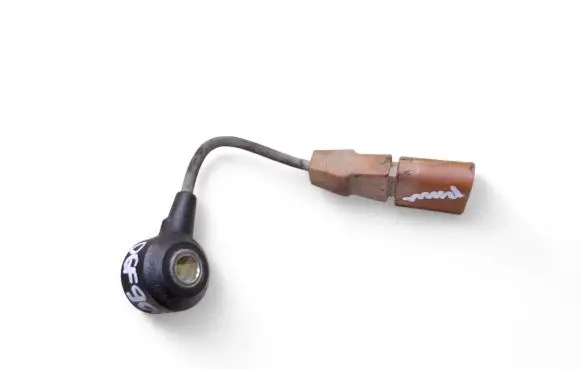 Volkswagen Golf V Detonation knock sensor 06F905377