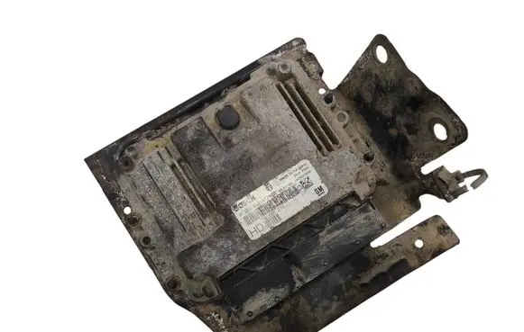 Opel Astra H Engine control unit/module 55566279
