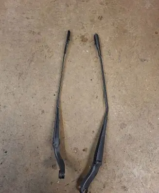 Mercedes-Benz A W169 Front wiper blade arm A1698200240