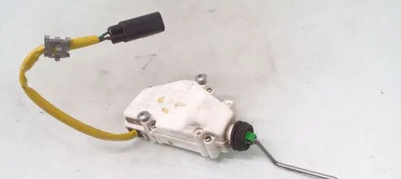 Fuel tank cap lock motor