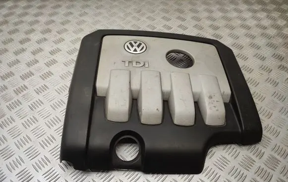 Volkswagen Golf V Engine cover (trim) 03G103925AE 03G103925AG
