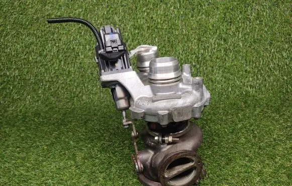 BMW 5 G30 G31 Turbo 8600290 82960303 8400690006