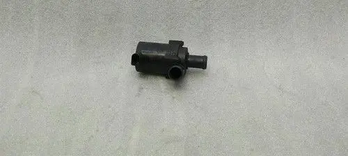 Audi A3 S3 8P Water pump 1K0965561G