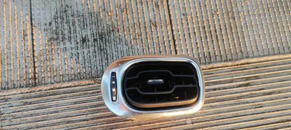 Citroen C3 Picasso Dash center air vent grill 9683043377