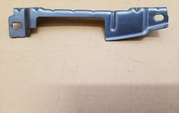 Citroen C4 Grand Picasso Bracket in trunk/boot 03D1