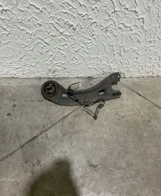 KIA Sportage Rear upper control arm/wishbone