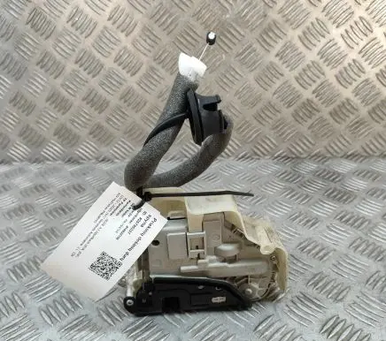 Audi A3 S3 8V Front door lock 8X2837016B