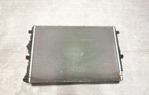 Coolant radiator