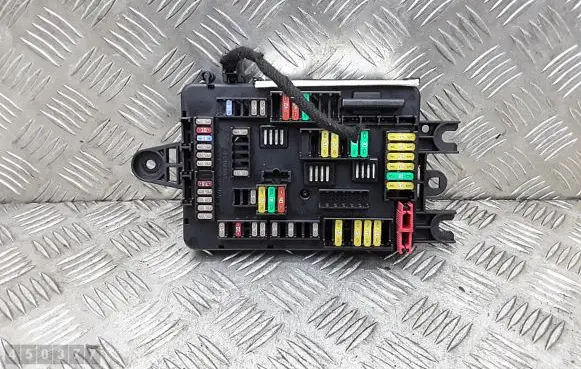 BMW 4 F36 Gran coupe Fuse module 938907001