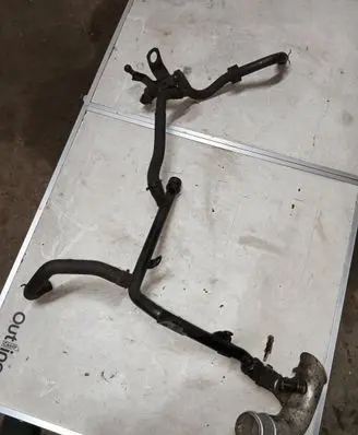 Volkswagen PASSAT B6 Engine coolant pipe/hose 038121065CS