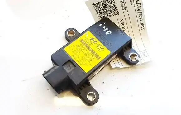Hyundai i40 ESP acceleration yaw rate sensor 956902T250