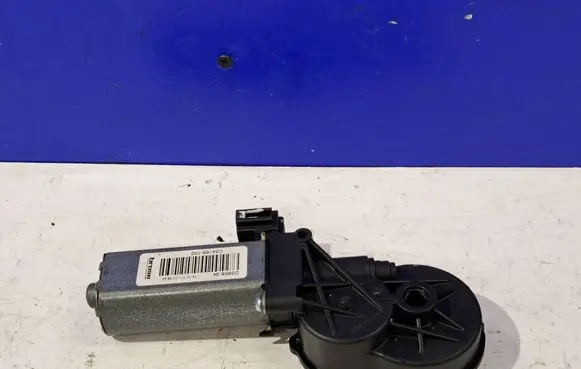 Volvo XC60 Seat adjustment motor C34168102