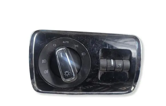Skoda Superb B6 (3T) Light switch 3T0941431B