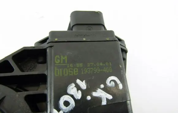 Opel Omega B2 Rear door window regulator motor 193799400