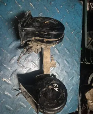 Audi A3 S3 8L Horn signal 0092018