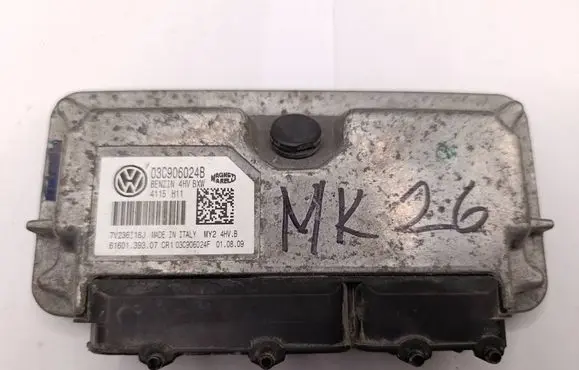 Volkswagen Polo IV 9N3 Engine control unit/module 03C906024B 7V236118J 6160139307