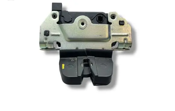 Opel Zafira B Tailgate/trunk/boot lock/catch/latch 13117285 495058724