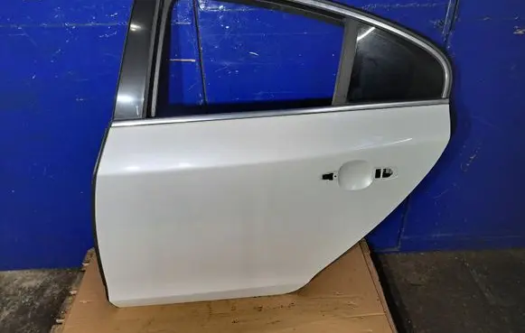 Volvo S60 Rear door 32228974 32291068