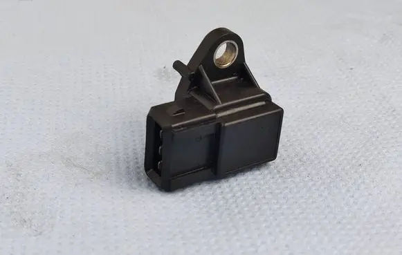 BMW 5 E39 Air pressure sensor 2246977