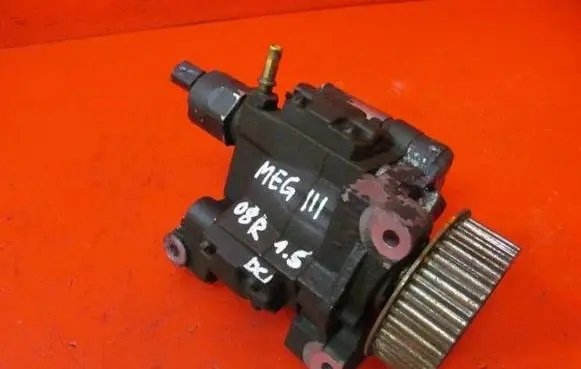 Renault Megane III Fuel injection high pressure pump 8200821184 A2C20000754