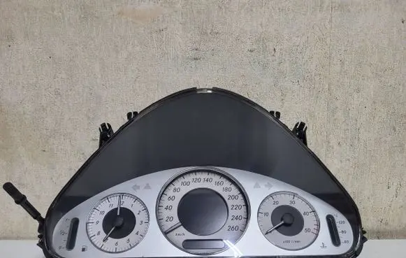 Mercedes-Benz E W211 Speedometer (instrument cluster) A2115400547 009476 110080284017