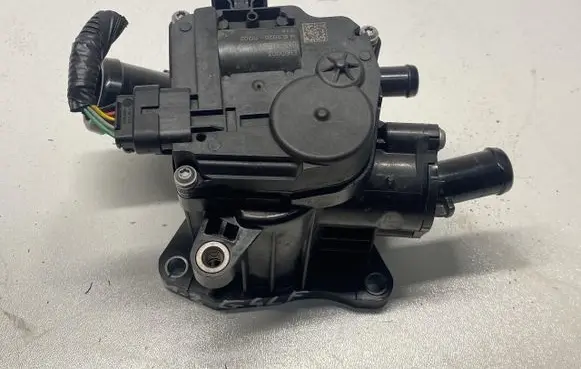 KIA Rio Thermostat 550243