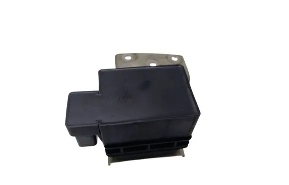 Audi A8 S8 D3 4E Air suspension valve block 4E0616014
