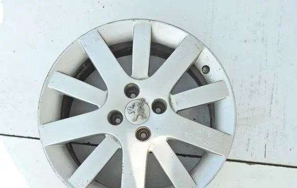 Peugeot 207 R17 alloy rim 