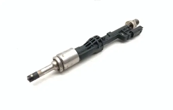 BMW X3 F25 Fuel injector 13647597870 7597870
