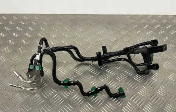 Hyundai Tucson IV NX4 Fuel injector supply line/pipe 