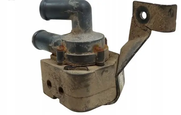 BMW 6 F06 Gran coupe Water pump 9239313