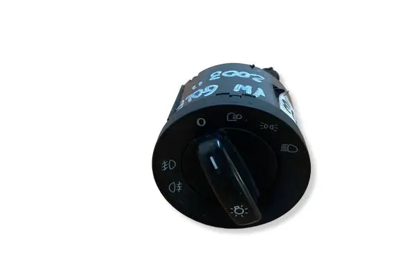 Volkswagen Golf V Light switch 