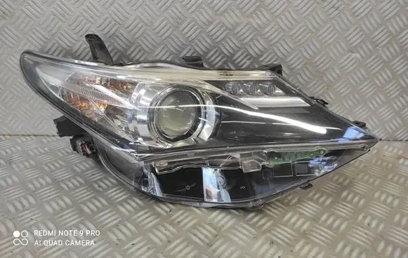 Toyota Auris E180 Headlight/headlamp 81110-02E31 89907728
