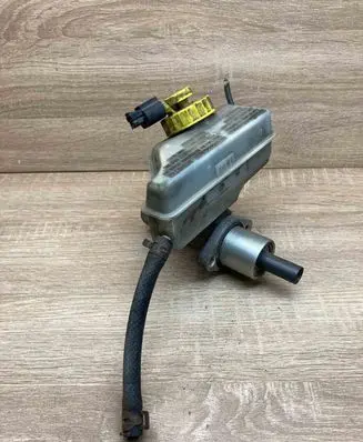 Volkswagen Sharan Master brake cylinder 7M4611303A