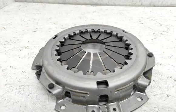 Subaru Forester SF Pressure plate 423127719