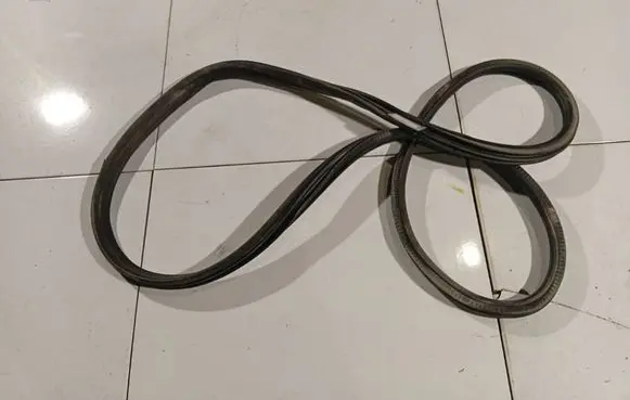 Saab 9-3 Ver2 Rubber seal front coupe door