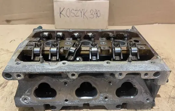 Volkswagen Polo IV 9N3 Engine head 03E103373C