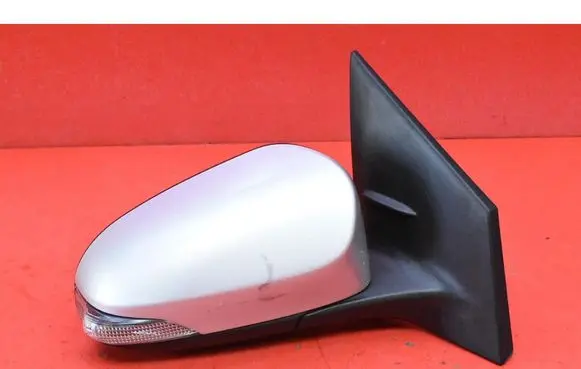 Toyota Auris E180 Front door electric wing mirror 026983