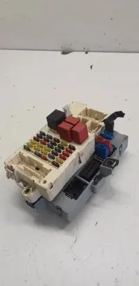 Fiat Stilo Fuse module 46797610 501208520100 2U4CTWS40