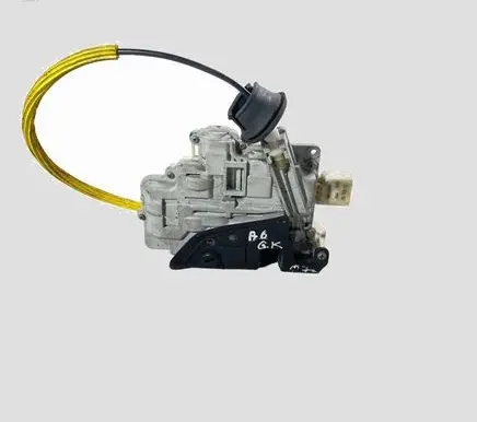 Audi A6 S6 C6 4F Rear door lock 4F0839015