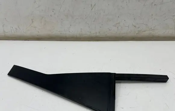 Nissan X-Trail T33 Rear door glass trim molding 822906RA0C