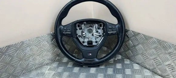 BMW 5 F10 F11 Steering wheel 3382F01 6165700 3382F011
